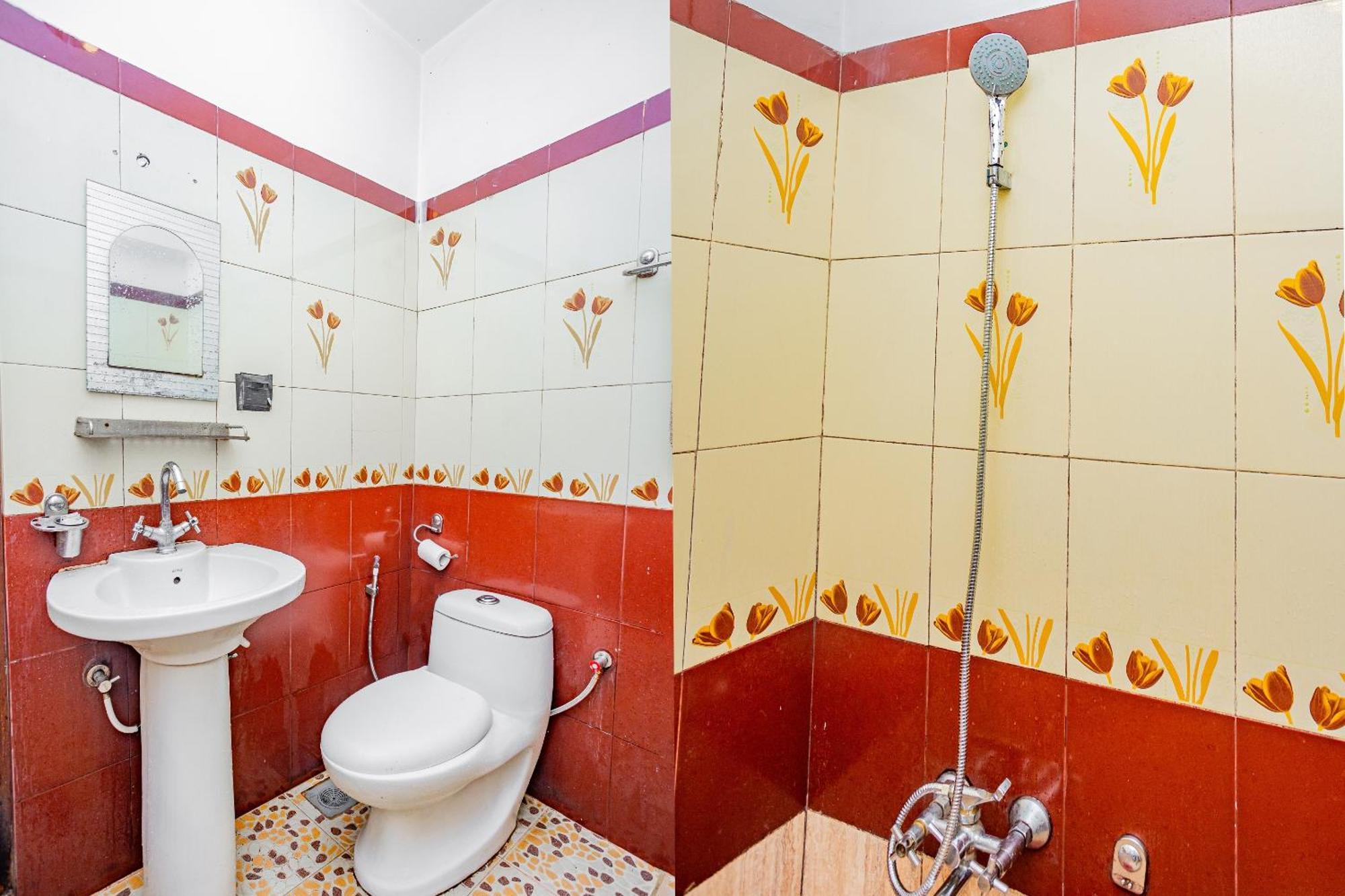 Oyo 821 Hotel Gauri กาฐมาณฑุ ภายนอก รูปภาพ