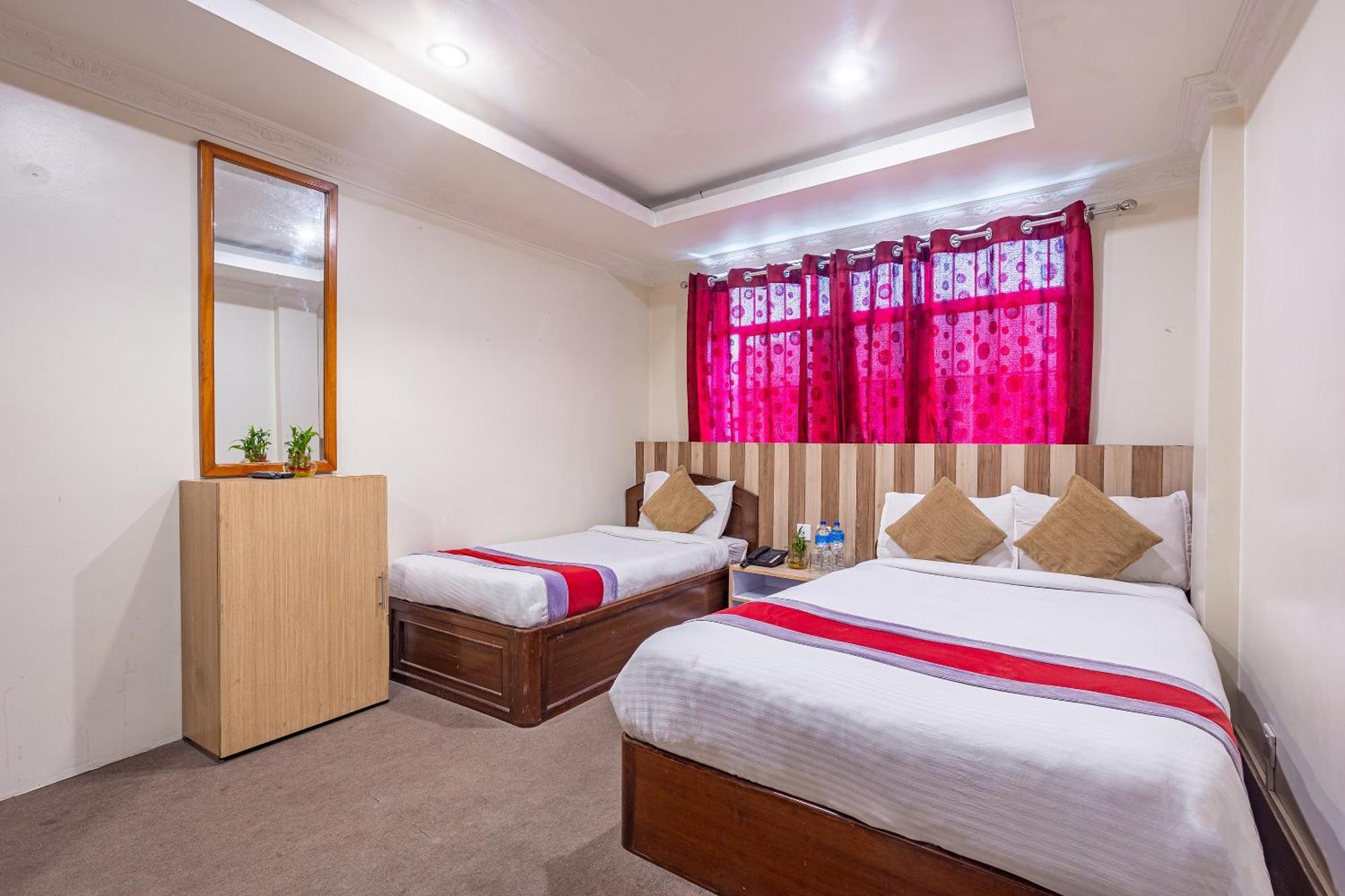 Oyo 821 Hotel Gauri กาฐมาณฑุ ภายนอก รูปภาพ
